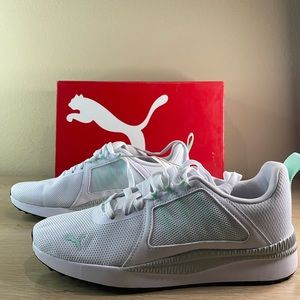 NWT Puma Ladies Pacer Net Cage - Size 8